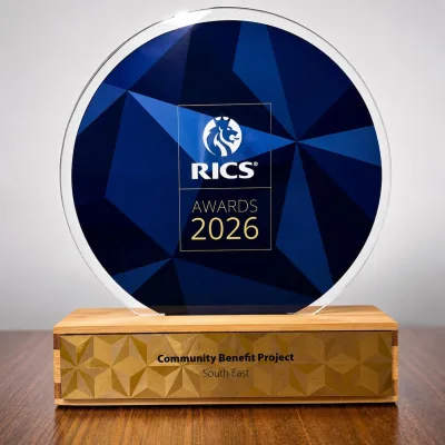 Trophy 2 220626